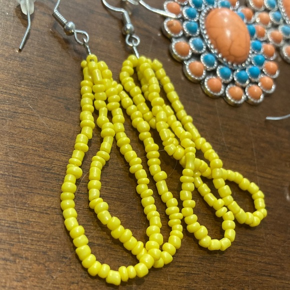Colorful Earring Bundle - Picture 2 of 5